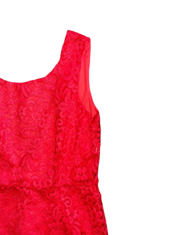 Vestido rojo de encaje con forro 100cm busto - Imagen 2